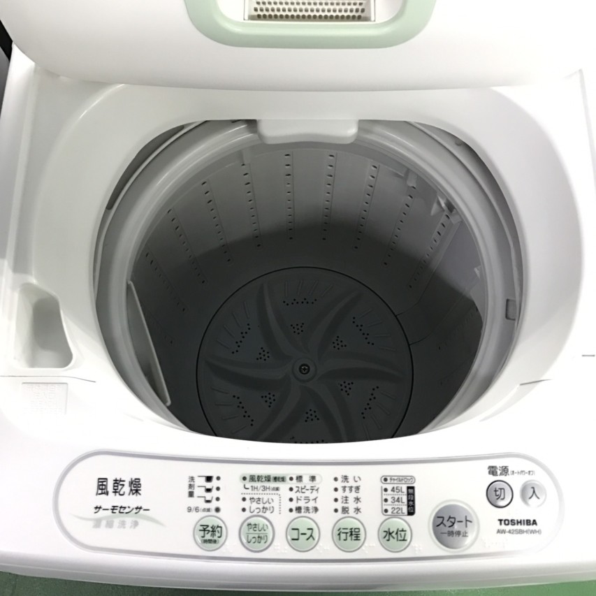 次はTOSHIBA製 全自動洗濯機 AW-42sbh